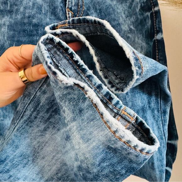 TRUE RELIGION MENS Blue White Acid Wash Relaxed Straight Leg Flap Denim Jeans 29 - Picture 6 of 14